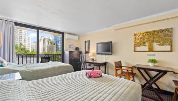 Bamboo condo # 608, Honolulu, Hawaii - photo 3 of 25