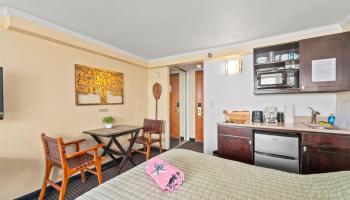 Bamboo condo # 608, Honolulu, Hawaii - photo 5 of 25