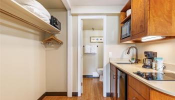 Bamboo condo # 705, Honolulu, Hawaii - photo 5 of 12