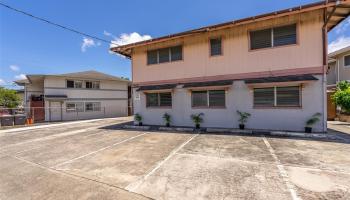 2429 School Street Honolulu - Multi-family - photo 3 of 25