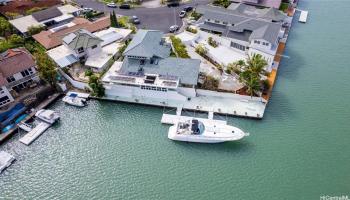 243  Ainahou Street Marina West, Hawaii Kai home - photo 4 of 25