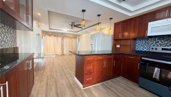 Terrace Towers condo # 106, Honolulu, Hawaii - photo 1 of 18