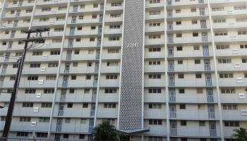 Terrace Towers condo # 305, Honolulu, Hawaii - photo 1 of 8