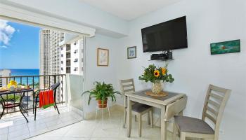 Waikiki Park Hgts condo # 1708, Honolulu, Hawaii - photo 3 of 22 Waikiki Park Hgts condo # 1708, Honolulu, Hawaii - photo 3 of 22