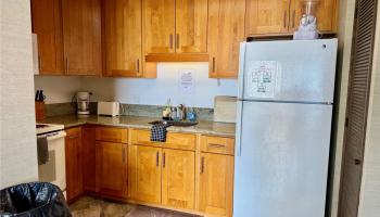 2440 Kuhio Ave Honolulu - Rental - photo 2 of 24