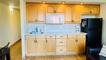 2440 Kuhio Ave Honolulu - Rental - photo 2 of 18