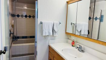 2440 Kuhio Ave Honolulu - Rental - photo 6 of 18