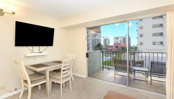 2440 Kuhio Ave Honolulu - Rental - photo 3 of 21