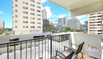 2440 Kuhio Ave Honolulu - Rental - photo 4 of 21