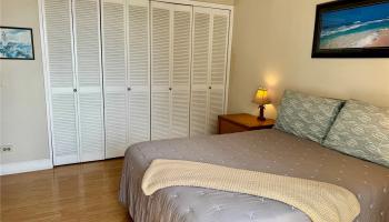 2440 Kuhio St Honolulu - Rental - photo 5 of 24