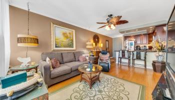Ainahau Gardens condo # 303, Honolulu, Hawaii - photo 1 of 16