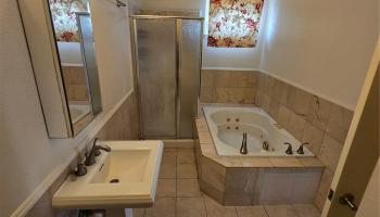 2447 Auhuhu St Pearl City - Rental - photo 4 of 19