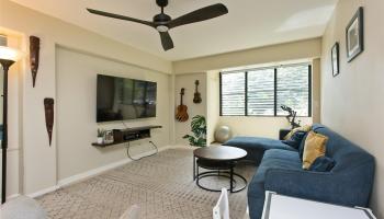 Terrace Apts condo # 12, Honolulu, Hawaii - photo 2 of 16 Terrace Apts condo # 12, Honolulu, Hawaii - photo 2 of 16