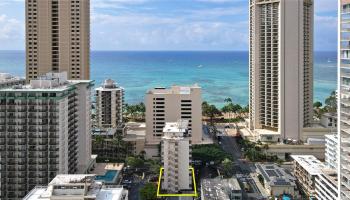 Seashore condo # 21, Honolulu, Hawaii - photo 1 of 1