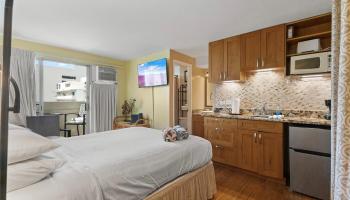 Kuhio Village 2 condo # 1002A, Honolulu, Hawaii - photo 5 of 14