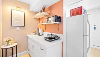 Kuhio Village 2 condo # 204A, Honolulu, Hawaii - photo 6 of 8