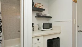 Kuhio Village 2 condo # 805A, Honolulu, Hawaii - photo 6 of 10