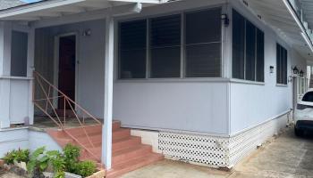 2456 Coyne St Honolulu - Rental - photo 2 of 13