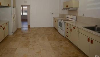2456 Coyne St Honolulu - Rental - photo 5 of 13