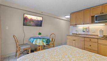 Kuhio Village 1 condo # 306, Honolulu, Hawaii - photo 2 of 23