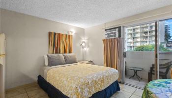 Kuhio Village 1 condo # 306, Honolulu, Hawaii - photo 6 of 23