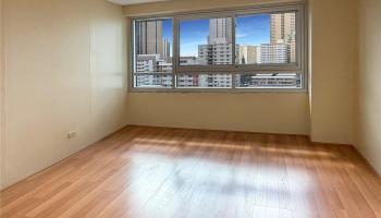 Fairway Manor condo # 903, Honolulu, Hawaii - photo 5 of 13