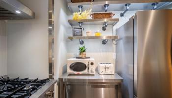 2465 Kuhio At Waikiki condo # 410, Honolulu, Hawaii - photo 4 of 21