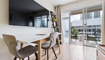 2465 Kuhio At Waikiki condo # 710, Honolulu, Hawaii - photo 6 of 25