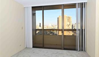 Iolani Court Plaza condo # 1404, Honolulu, Hawaii - photo 6 of 11