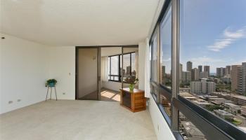 Iolani Court Plaza condo # 2008, Honolulu, Hawaii - photo 3 of 17