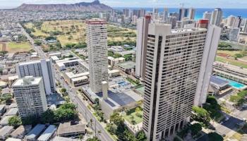 Iolani Court Plaza condo # 2702, Honolulu, Hawaii - photo 4 of 22