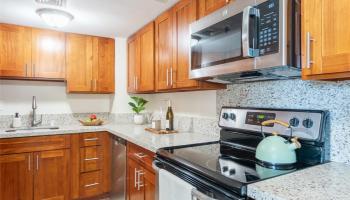 Iolani Court Plaza condo # 2703, Honolulu, Hawaii - photo 3 of 25