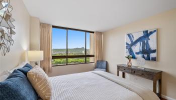 Iolani Court Plaza condo # 2703, Honolulu, Hawaii - photo 4 of 25