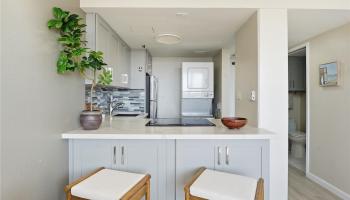 Iolani Court Plaza condo # 3202, Honolulu, Hawaii - photo 6 of 17