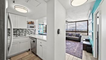 Iolani Court Plaza condo # 3506, Honolulu, Hawaii - photo 6 of 25