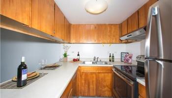 Iolani Court Plaza condo # 1604, Honolulu, Hawaii - photo 5 of 25