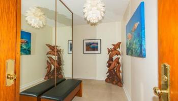 Mt Terrace condo # 10F, Honolulu, Hawaii - photo 2 of 25 Mt Terrace condo # 10F, Honolulu, Hawaii - photo 2 of 25