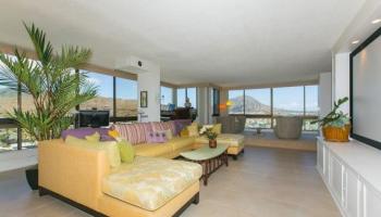 Mt Terrace condo # 10F, Honolulu, Hawaii - photo 3 of 25 Mt Terrace condo # 10F, Honolulu, Hawaii - photo 3 of 25