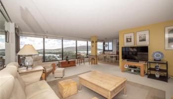 Mt Terrace condo # 8D, Honolulu, Hawaii - photo 2 of 17