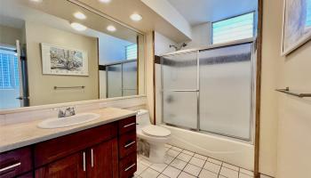 Foster Tower condo # 1604, Honolulu, Hawaii - photo 5 of 25