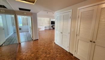 Foster Tower condo # 201, Honolulu, Hawaii - photo 3 of 12