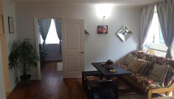 Foster Tower condo # 404, Honolulu, Hawaii - photo 5 of 14