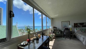 Foster Tower condo # 905, Honolulu, Hawaii - photo 1 of 22