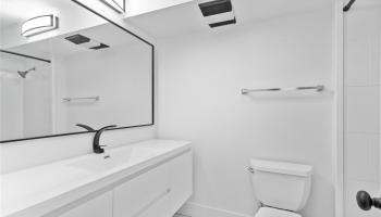 Varsity House condo # 101, Honolulu, Hawaii - photo 5 of 15