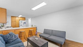 Varsity House condo # 102, Honolulu, Hawaii - photo 4 of 24