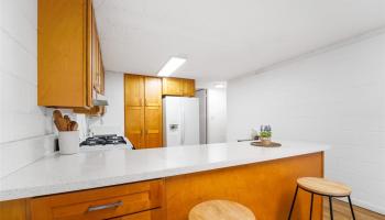 Varsity House condo # 102, Honolulu, Hawaii - photo 1 of 15