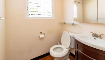 2503 Ala Wai Blvd Honolulu - Rental - photo 5 of 6