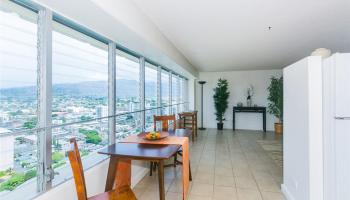 Regency Tower condo # 2606, Honolulu, Hawaii - photo 4 of 14