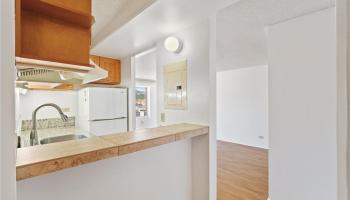 Regency Tower condo # 2704, Honolulu, Hawaii - photo 6 of 12