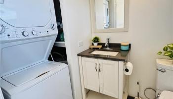 Regency Tower condo # 3404, Honolulu, Hawaii - photo 5 of 8